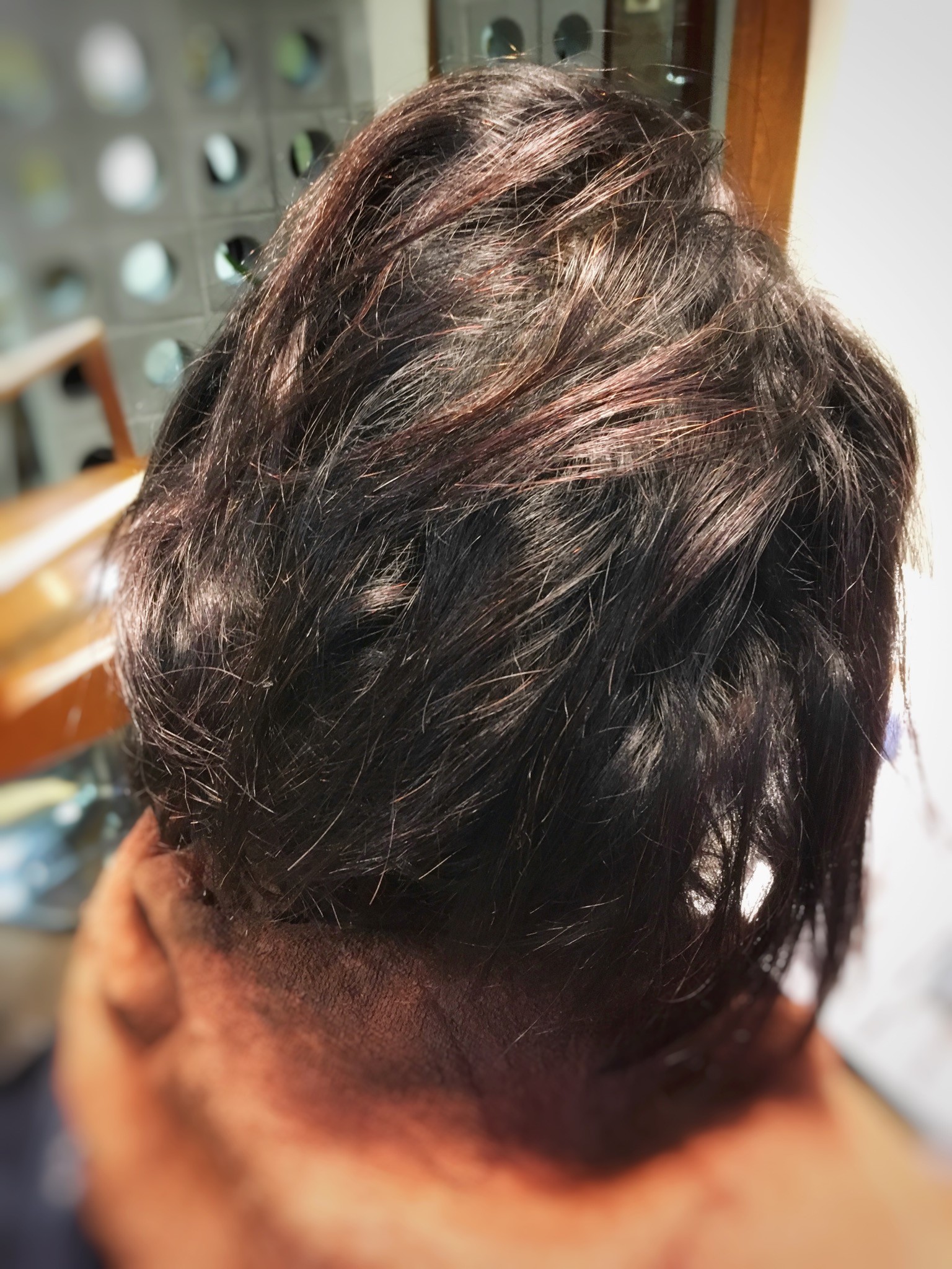 60代の悩み 薄毛 白髪 クセ毛それでも縮毛矯正はできるのか 神戸三宮の美容室プライベートヘアサロンsur